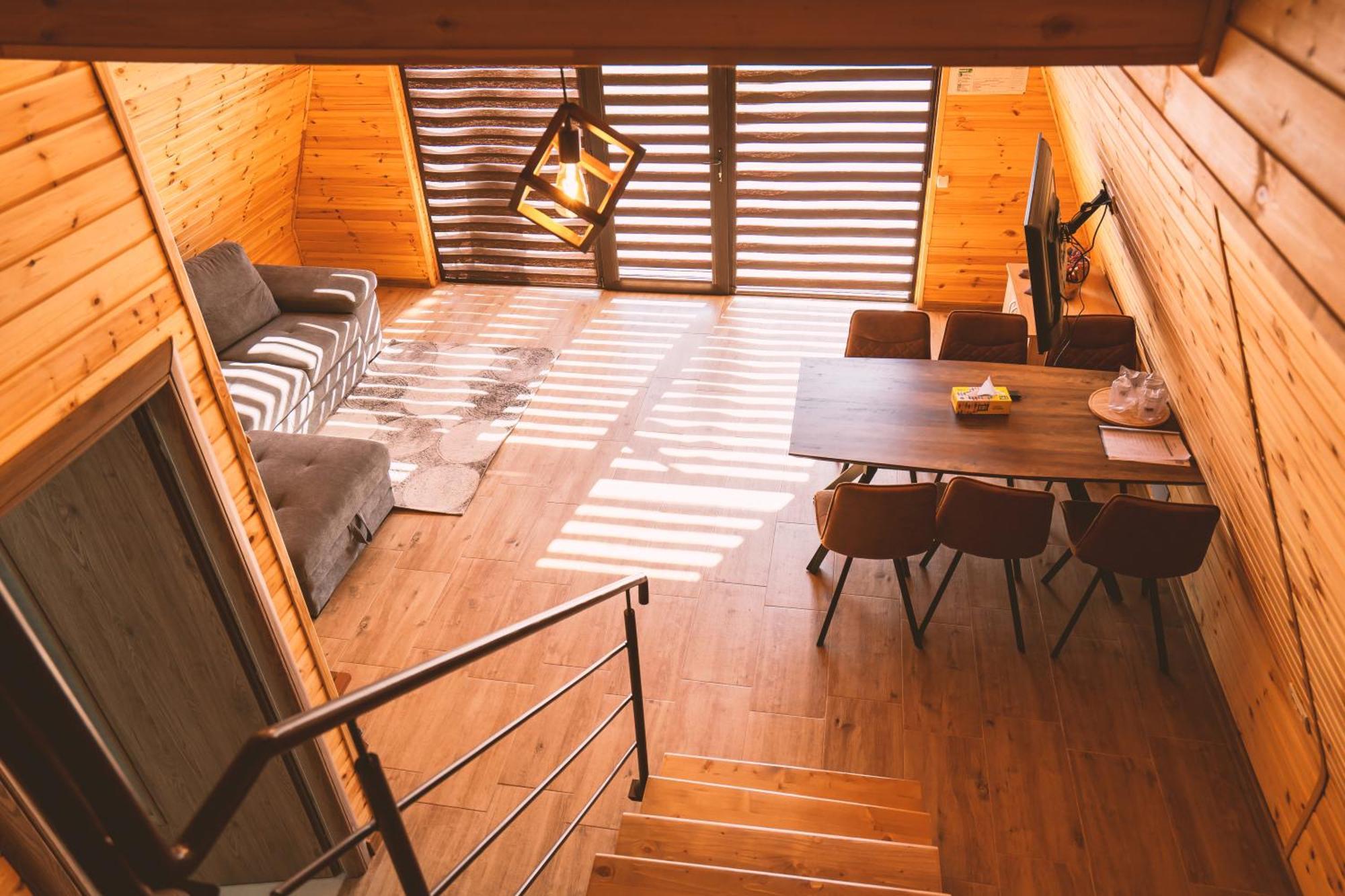 La Casute Hotell Capatineni-Paminteni Eksteriør bilde